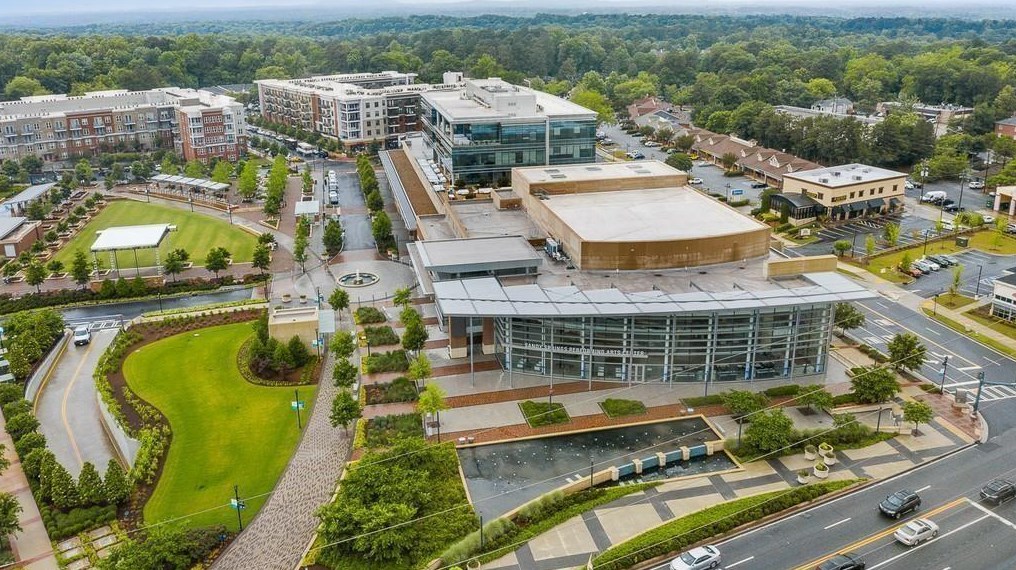 100 Wyndham Dr, Atlanta GA  30328-2045 exterior