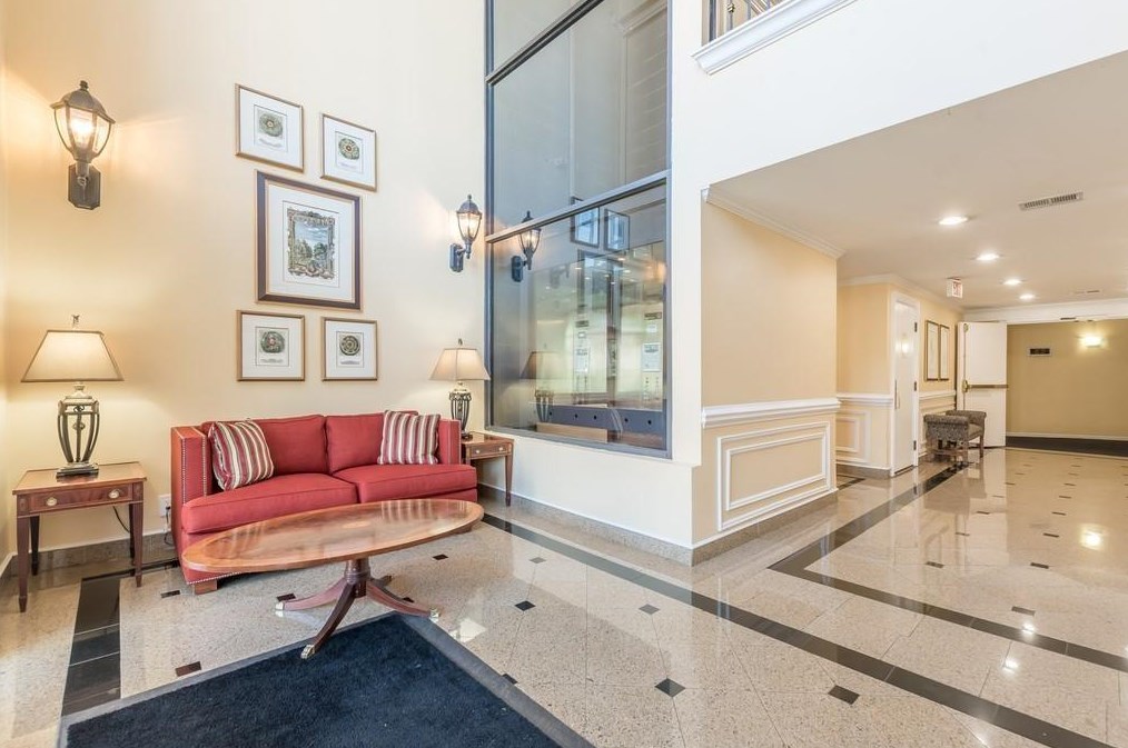 3106 Pine Heights Dr, Atlanta GA  30324-2843 exterior