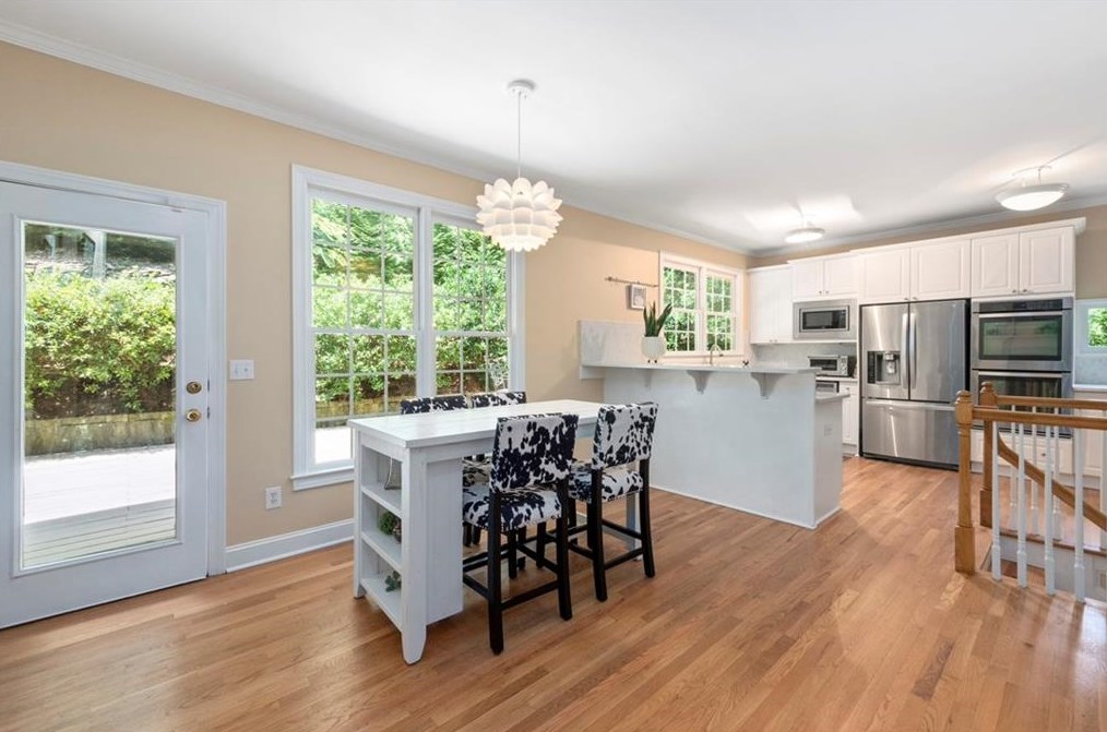 13 Wieuca Trce, Atlanta GA  30342-3856 exterior