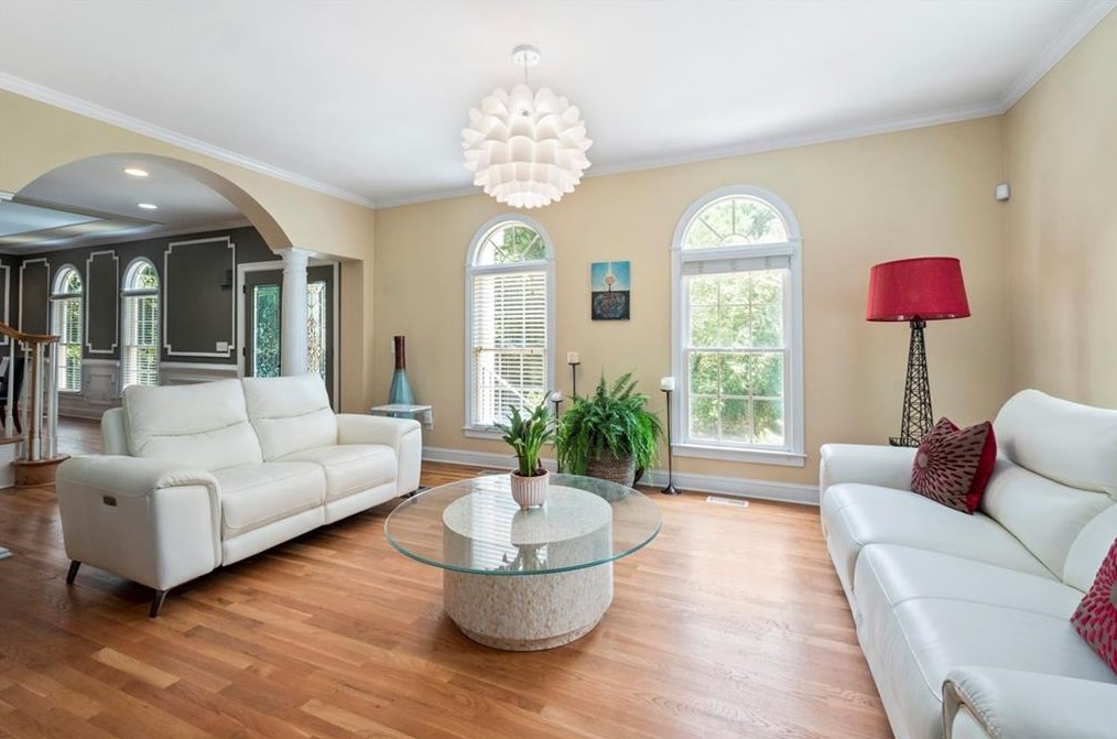13 Wieuca Trce, Atlanta GA  30342-3856 exterior