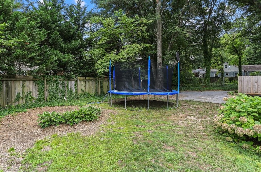 511 Superior Ave, Decatur GA  30030-1404 exterior