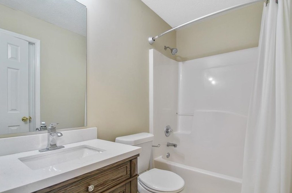 4730 Galleon Xing, Decatur GA  30035-3031 exterior