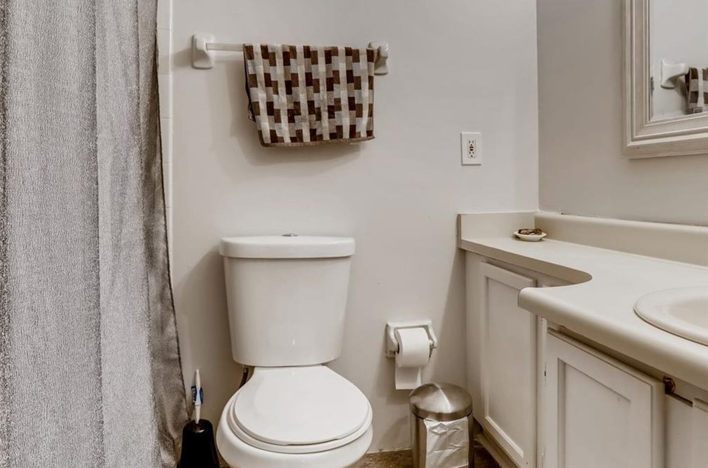 1957 Brian Way, Decatur GA  30033-3817 exterior