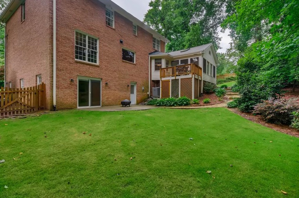 5491 Trowbridge Dr, Atlanta GA  30338-3631 exterior