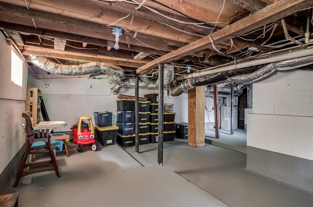 2380 2nd Ave, Decatur GA  30032 exterior