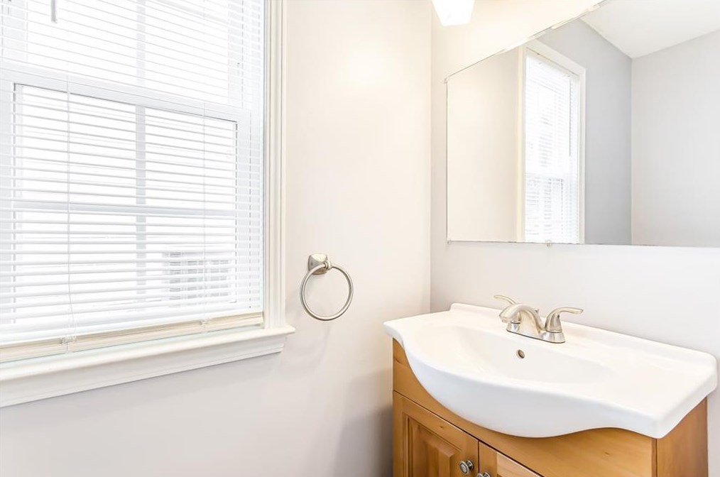 105 Lembeth Ct, Alpharetta GA 30004-8552 exterior