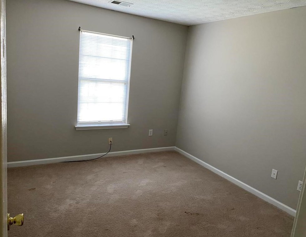 1360 Primrose Dr, Roswell GA  30076-4221 exterior