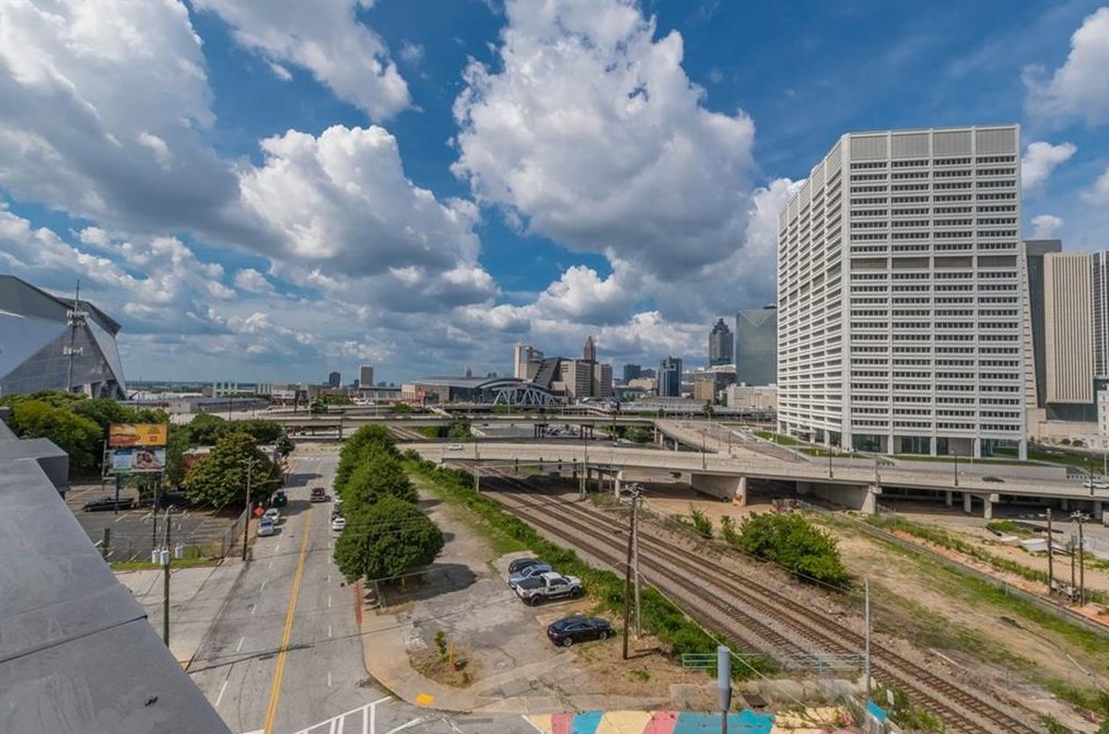 333 Nelson St, Atlanta GA  30313-1300 exterior