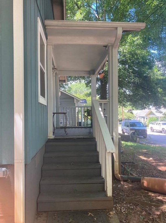 1293 Oak Grove Ave, Atlanta GA  30316-1617 exterior