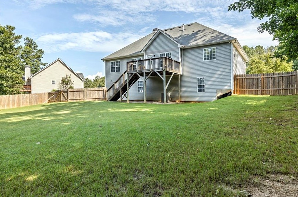 109 Lighthouse Dr, Dallas GA  30132-1025 exterior