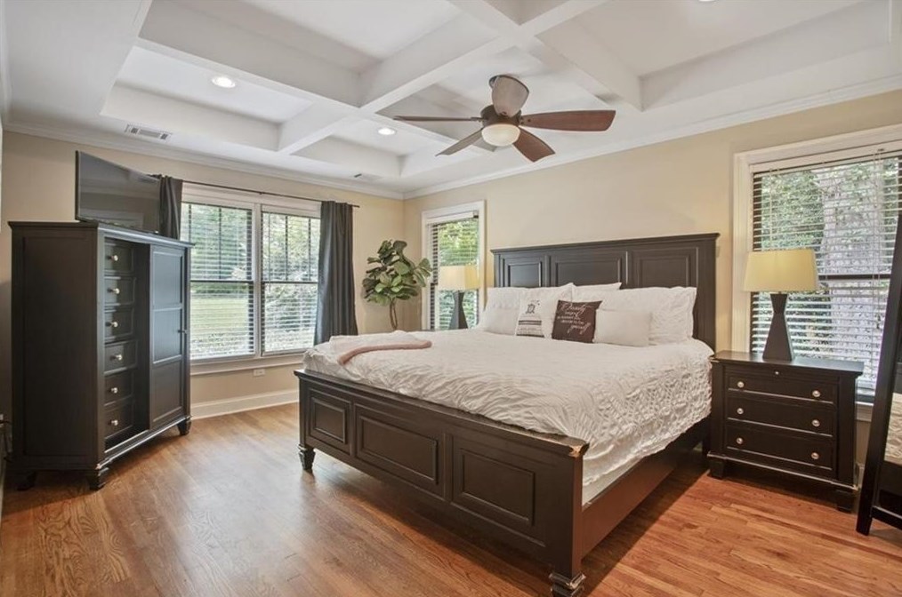 1367 Carter Rd, Decatur GA  30030-4606 exterior