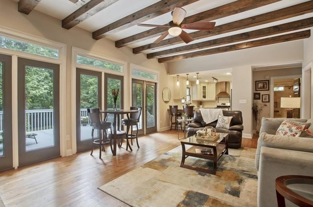 1367 Carter Rd, Decatur GA  30030-4606 exterior