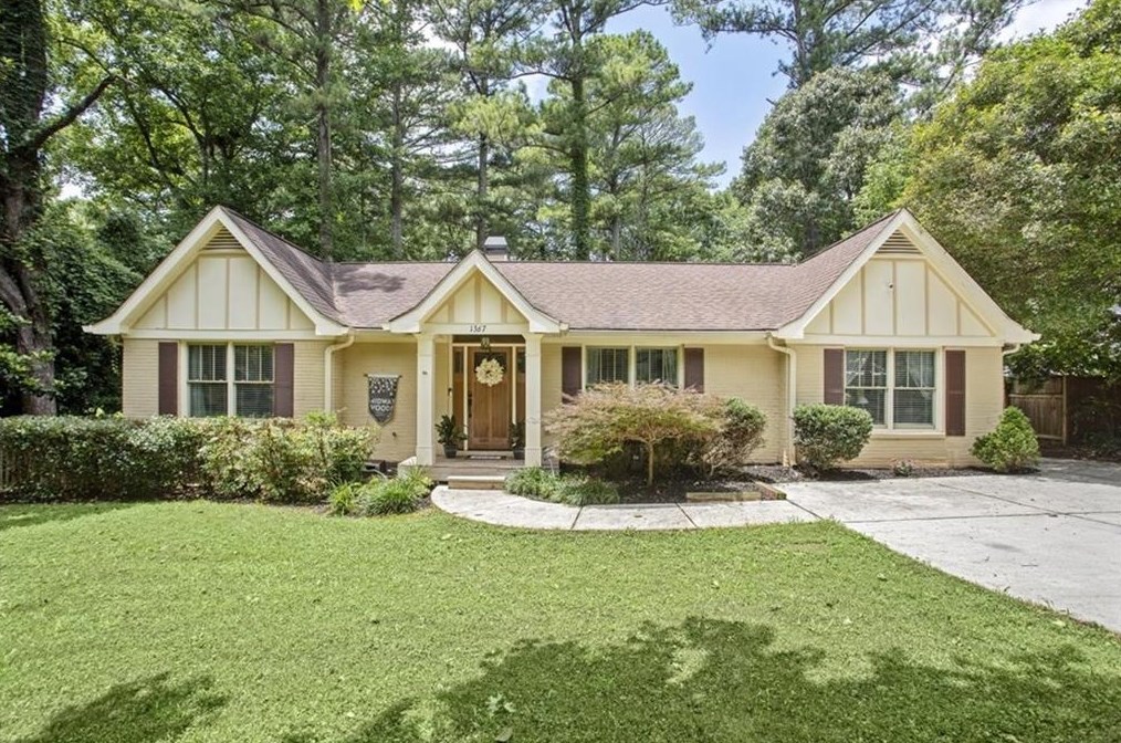 1367 Carter Rd, Decatur GA  30030-4606 exterior