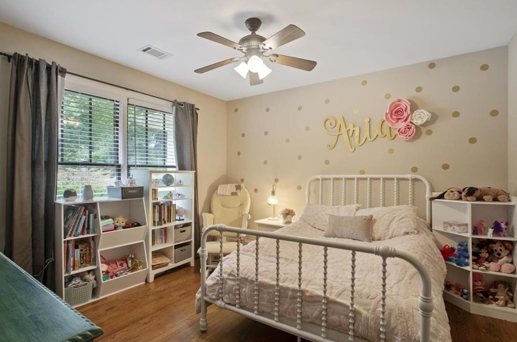 1367 Carter Rd, Decatur GA  30030-4606 exterior