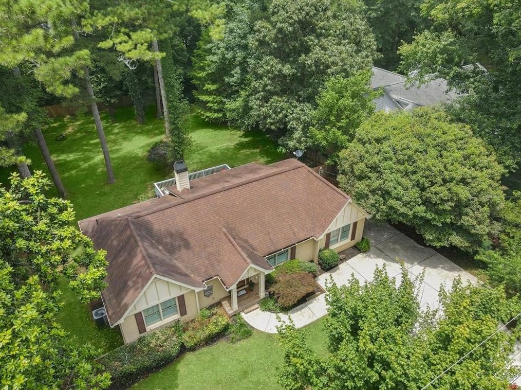 1367 Carter Rd, Decatur GA  30030-4606 exterior