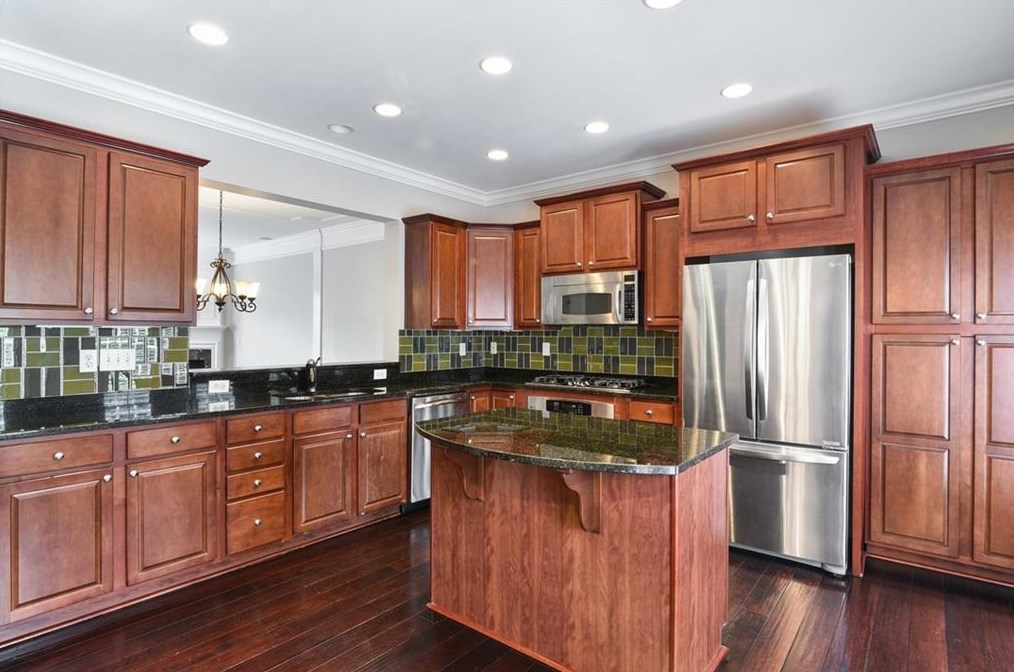 892 West Rd, Atlanta GA  30324-7502 exterior