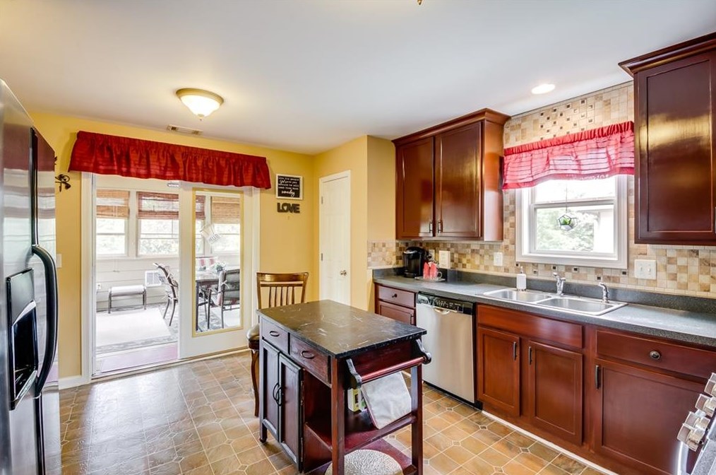 412 Fortune Way, Dallas GA  30157-7493 exterior