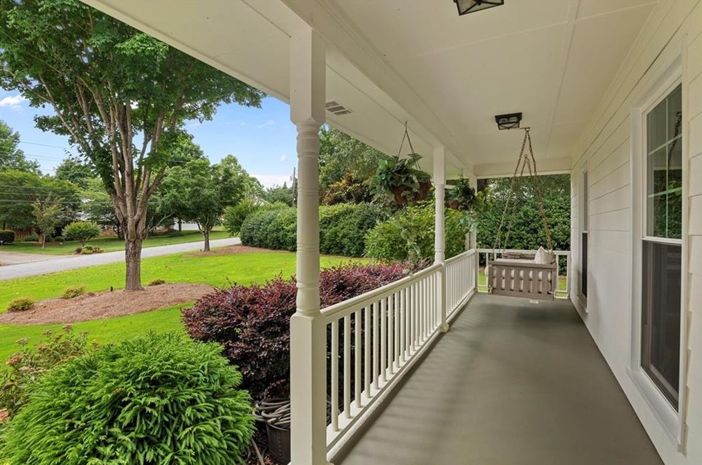 2540 Windwood Ct, Atlanta GA  30360-1444 exterior