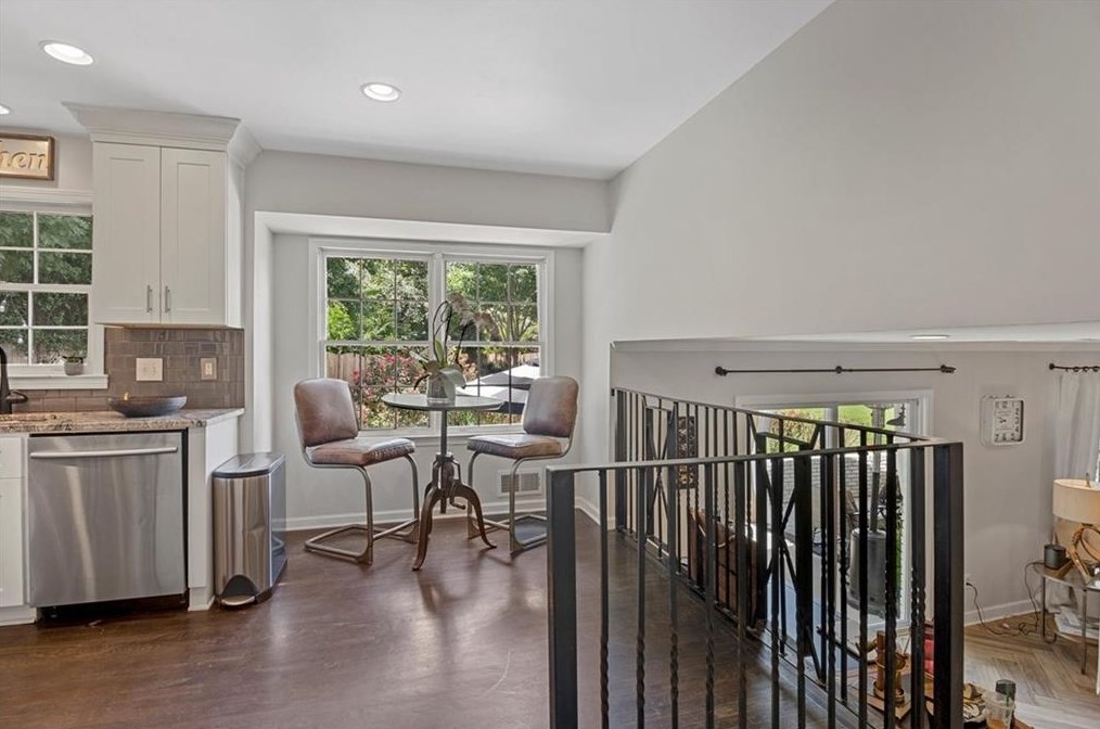 2540 Windwood Ct, Atlanta GA  30360-1444 exterior