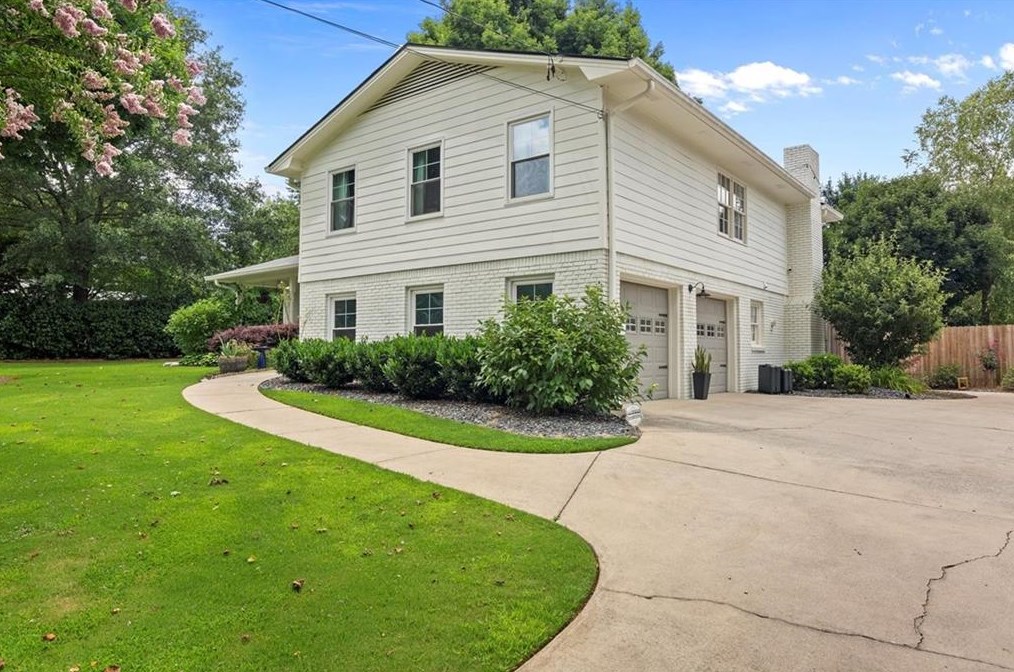 2540 Windwood Ct, Atlanta GA  30360-1444 exterior
