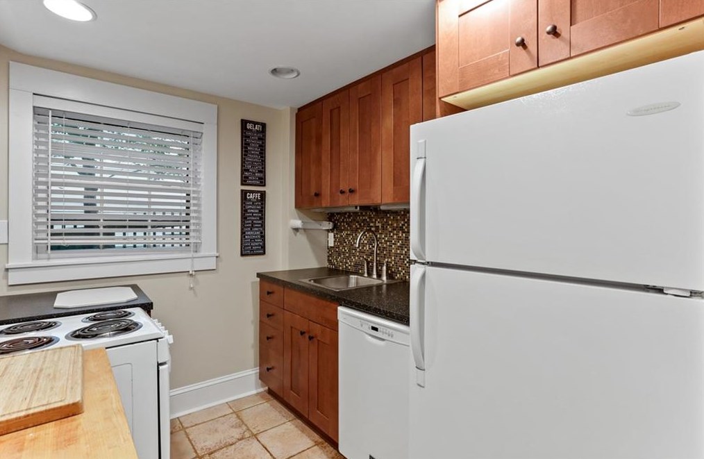 148 Mead Rd, Decatur GA  30030-3621 exterior