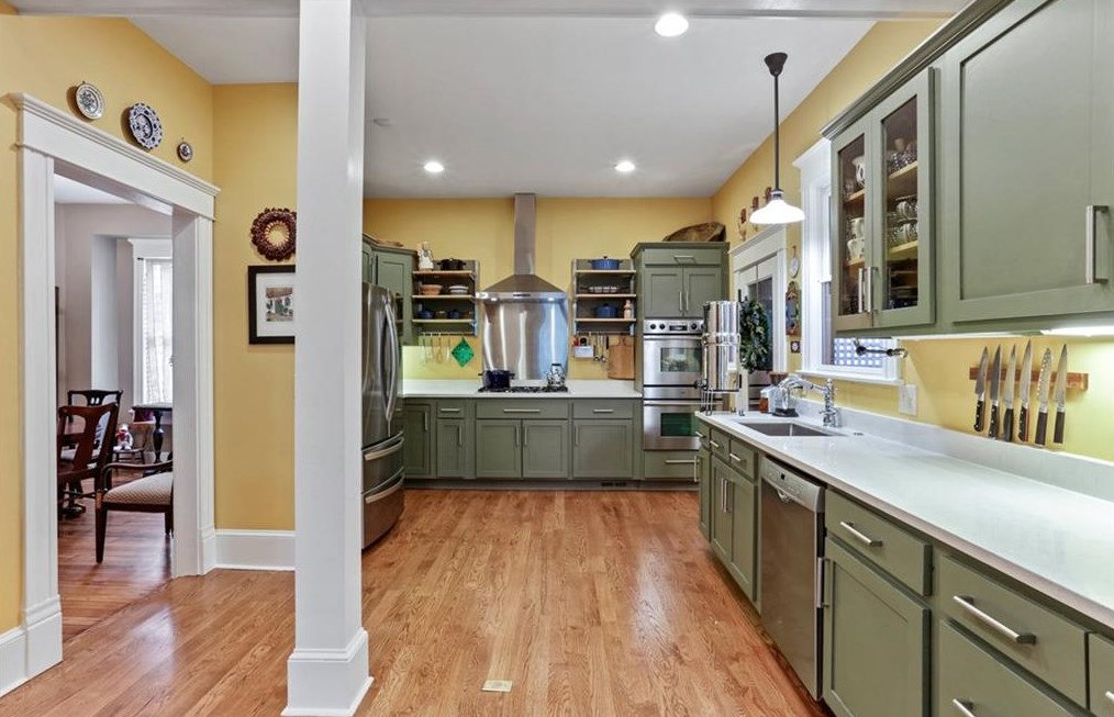 148 Mead Rd, Decatur GA  30030-3621 exterior