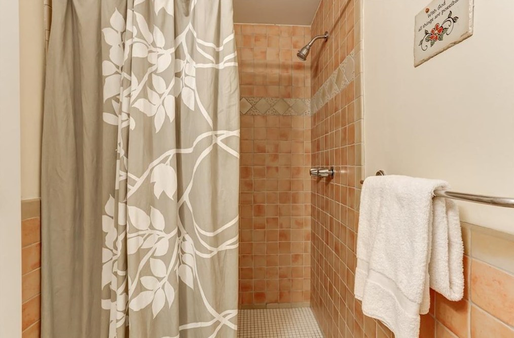 148 Mead Rd, Decatur GA  30030-3621 exterior