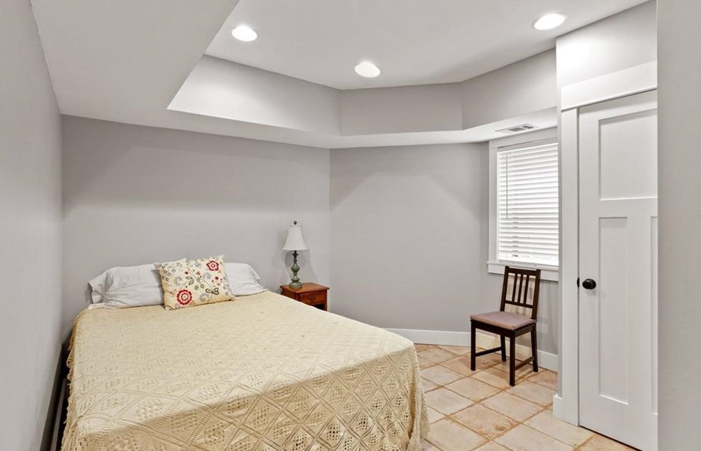 148 Mead Rd, Decatur GA  30030-3621 exterior