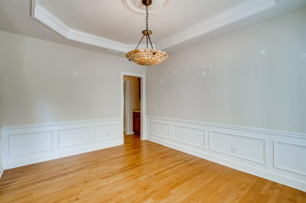 2065 Wrights Mill Cir, Atlanta GA  30324-2790 exterior