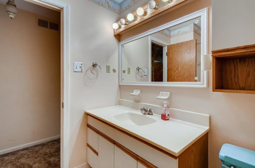 2907 Hillbrook Way, Decatur GA  30033-2427 exterior