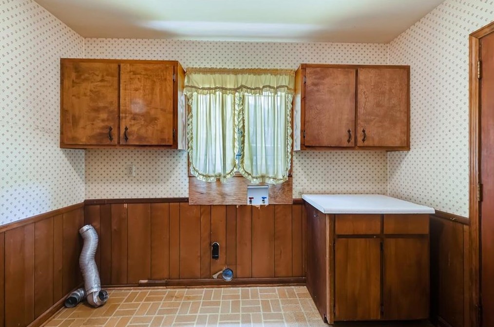 2907 Hillbrook Way, Decatur GA  30033-2427 exterior