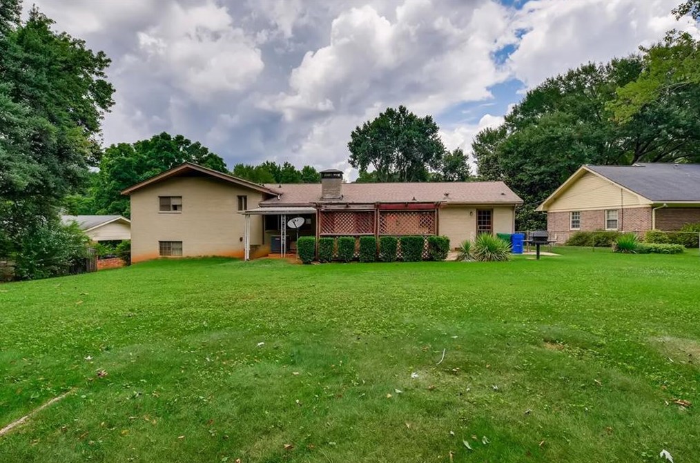 2907 Hillbrook Way, Decatur GA  30033-2427 exterior