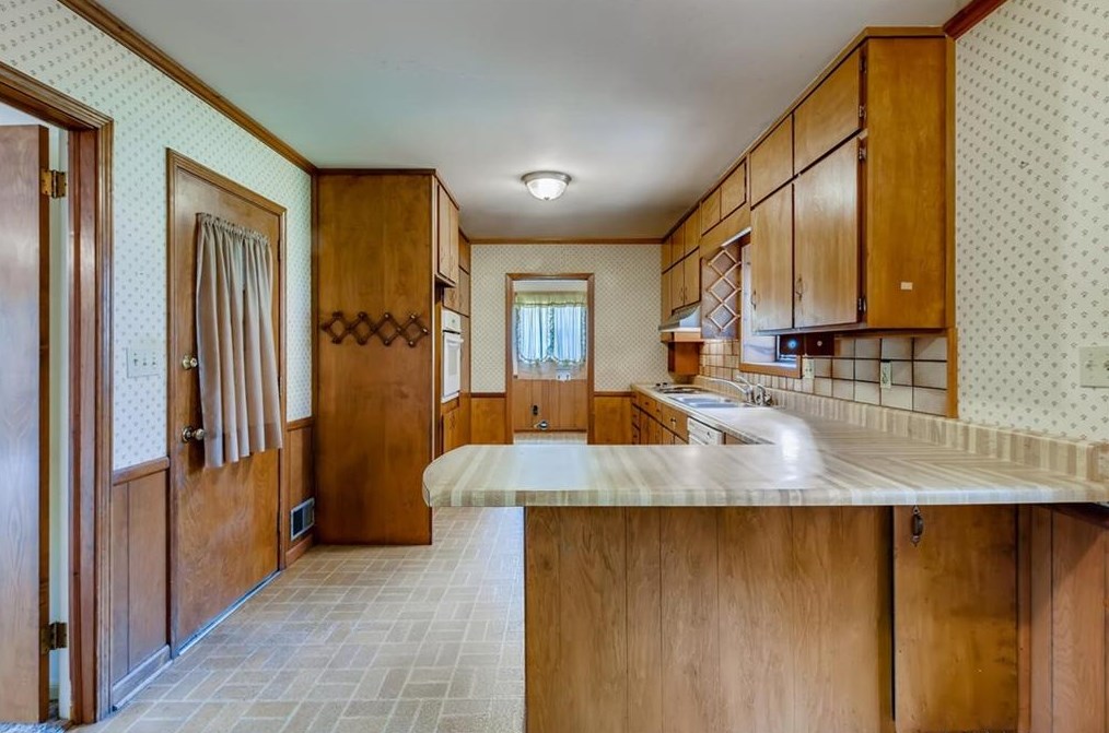 2907 Hillbrook Way, Decatur GA  30033-2427 exterior