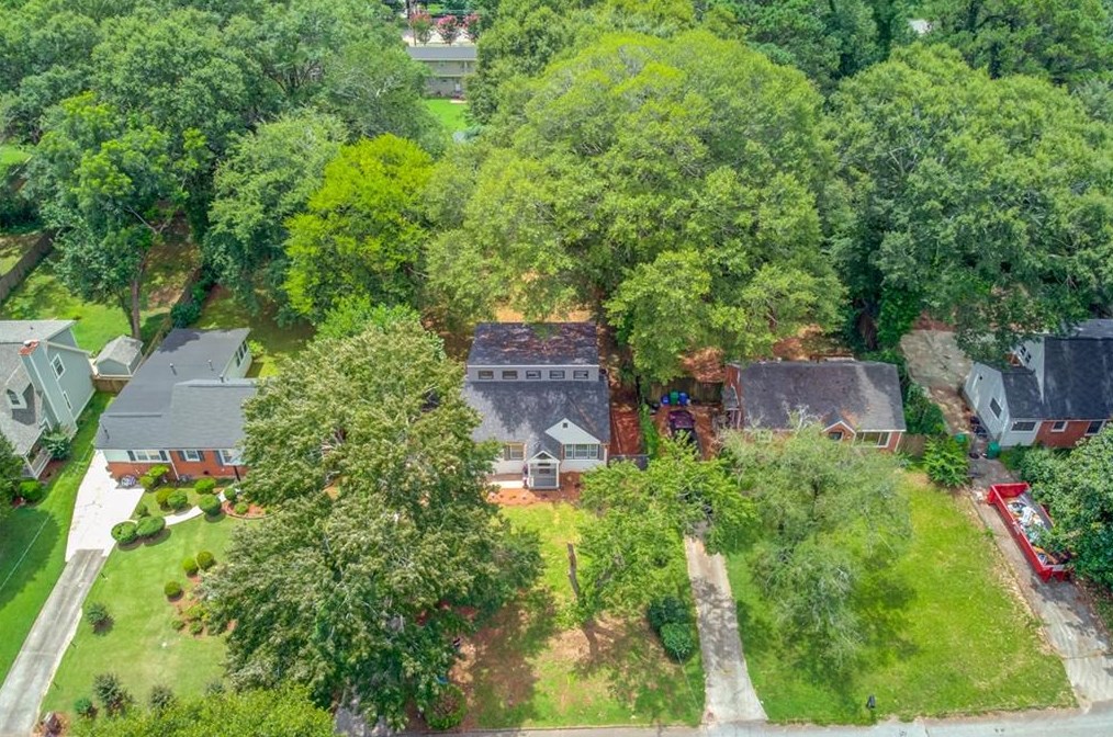 2023 Marco Dr, Decatur GA  30032-3933 exterior