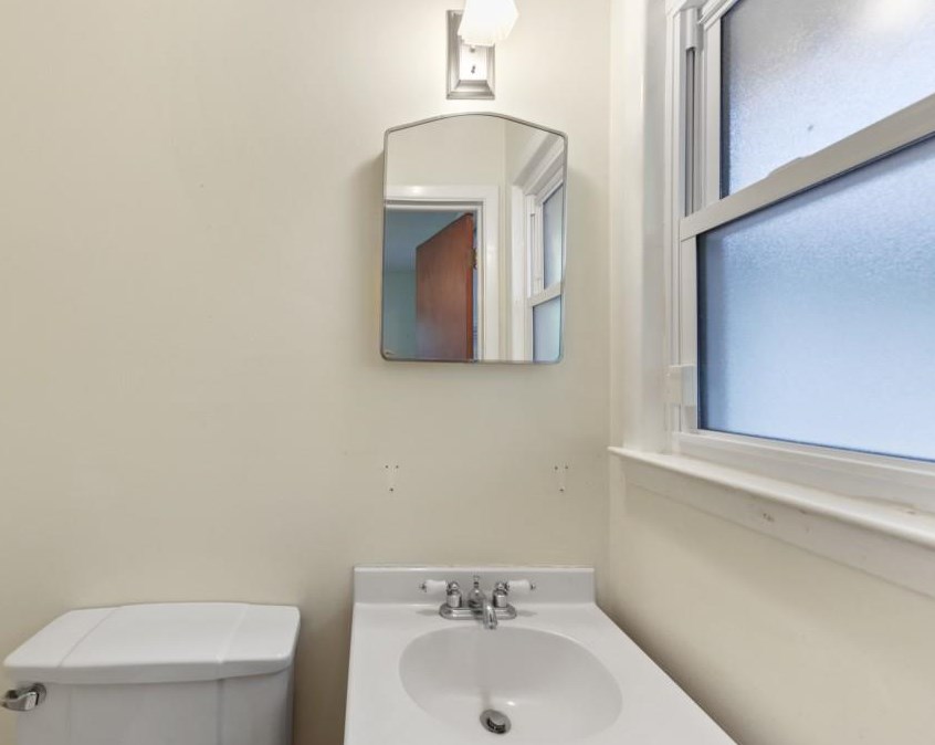 3387 Glensford Dr, Decatur GA  30032-4748 exterior