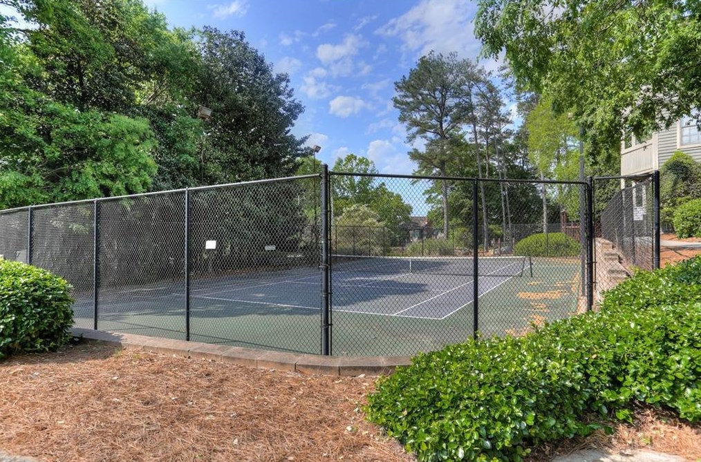 4708 Vinings Central Run, Atlanta GA  30339-6792 exterior