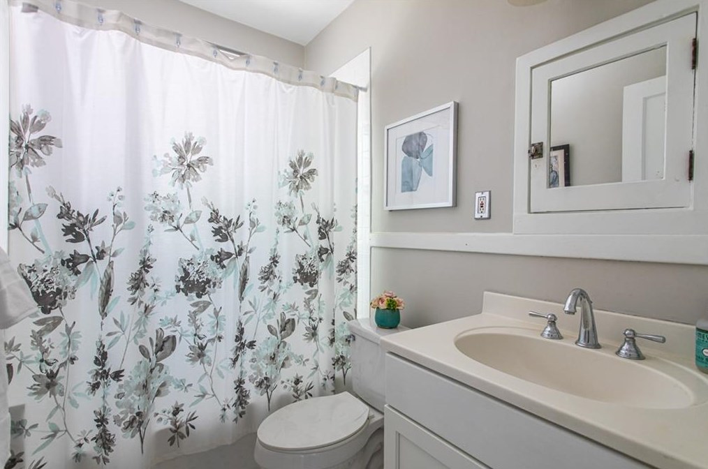 308 Huron St, Decatur GA  30030-1867 exterior