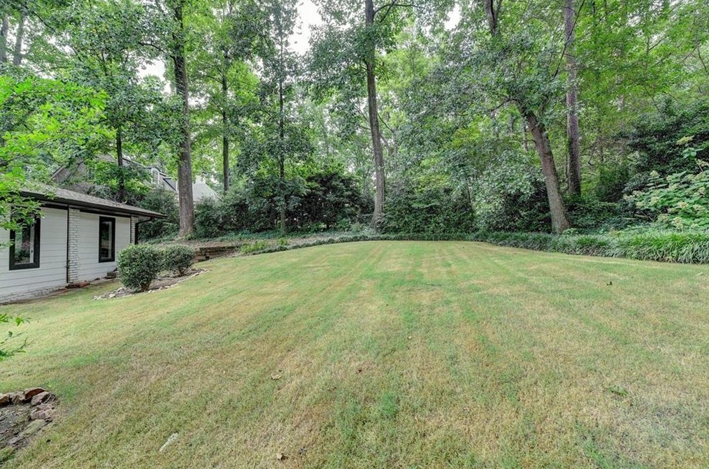 1687 Hartland Dr, Decatur GA  30033-1432 exterior