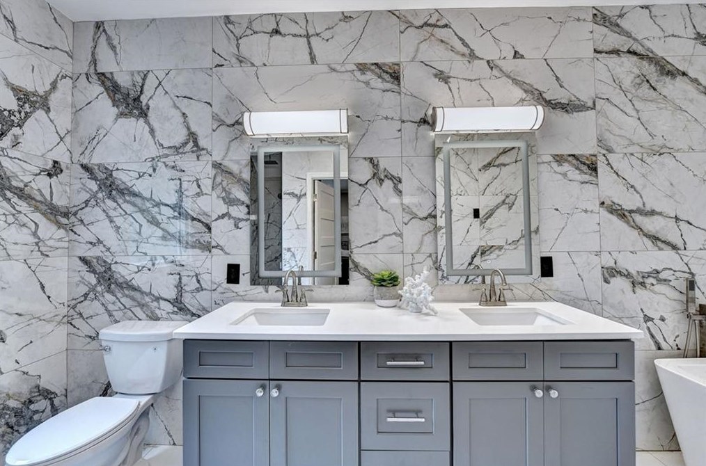 1687 Hartland Dr, Decatur GA  30033-1432 exterior