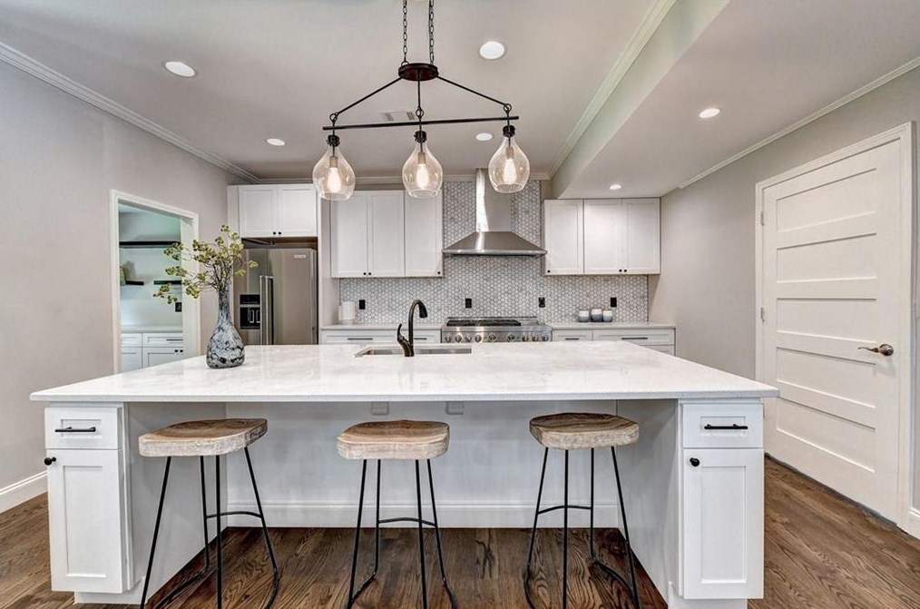 1687 Hartland Dr, Decatur GA  30033-1432 exterior