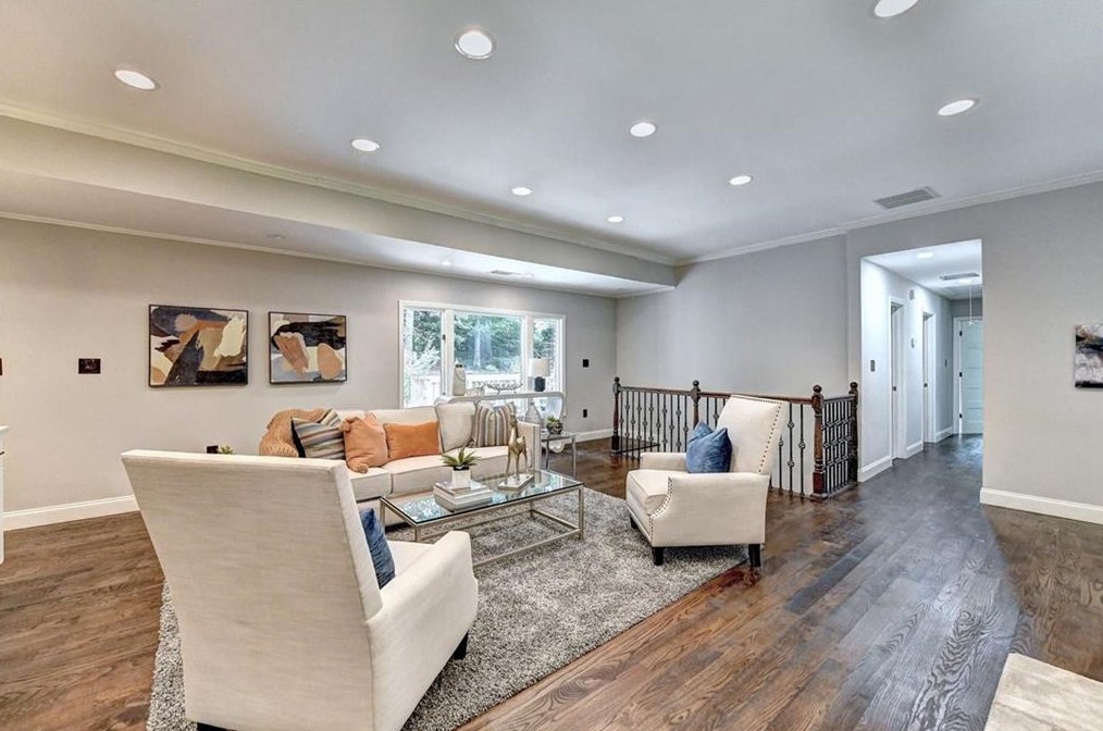 1687 Hartland Dr, Decatur GA  30033-1432 exterior