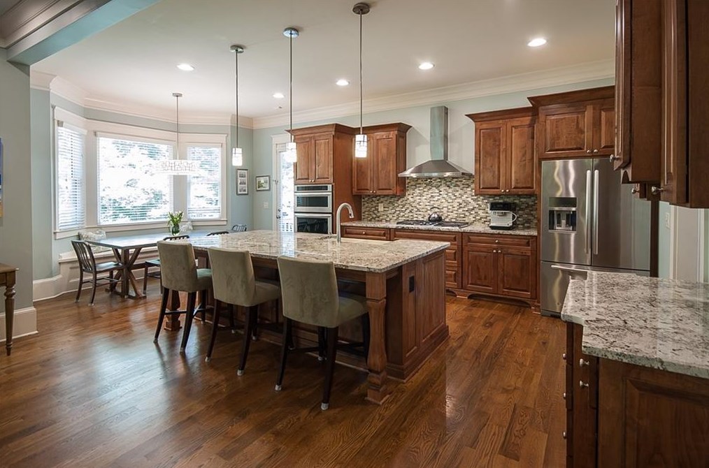 2190 Azalea Cir, Decatur GA  30033-2642 exterior