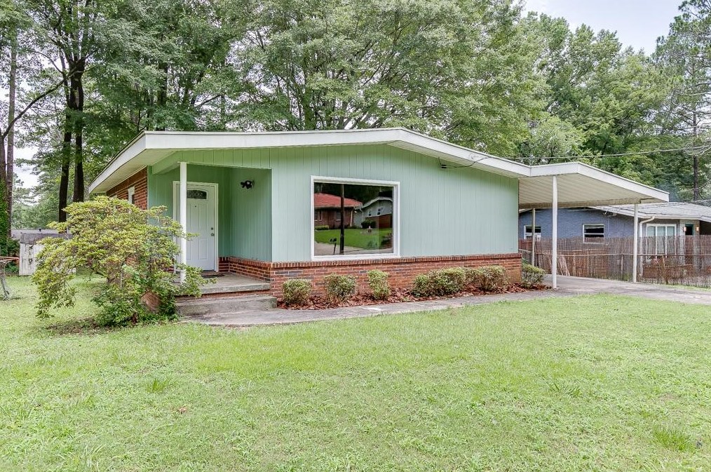 2835 Monterey Dr, Decatur GA  30032-3529 exterior