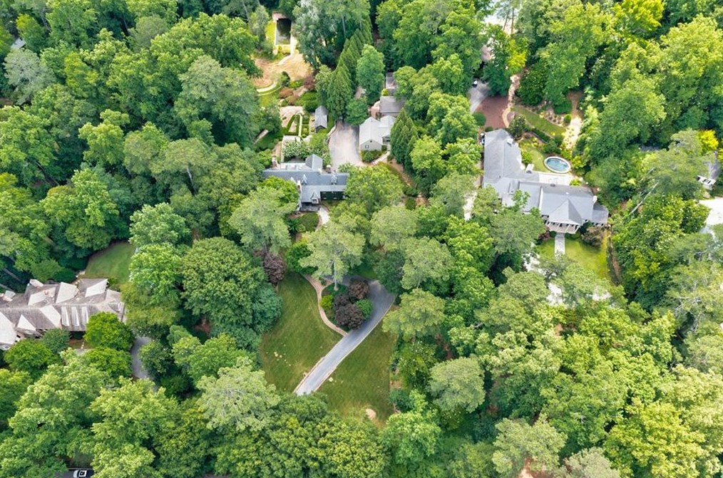 3541 Tuxedo Rd, Atlanta GA  30305-1048 exterior