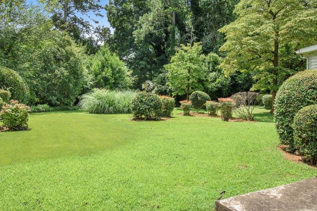 2115 Pinellas Trl, Decatur GA  30033-1930 exterior