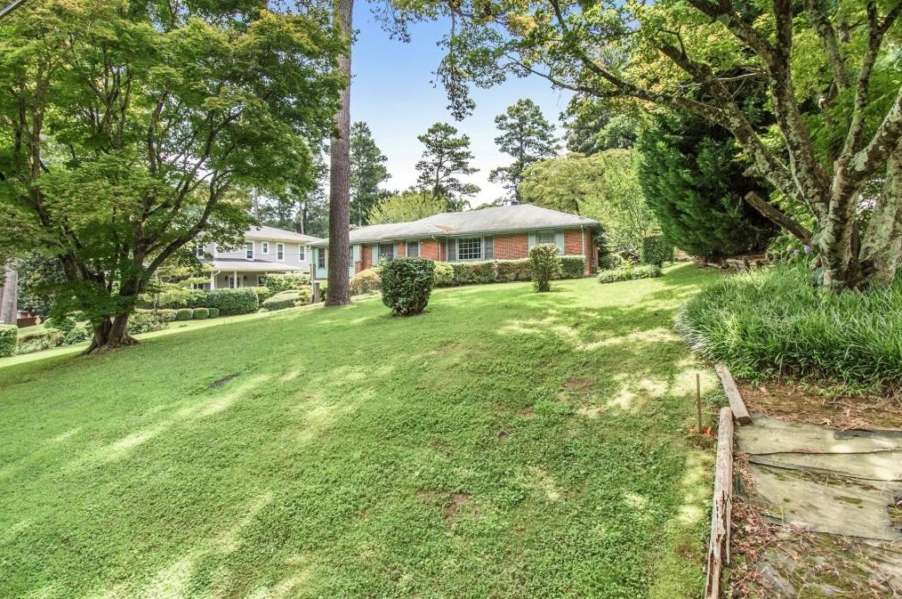 2115 Pinellas Trl, Decatur GA  30033-1930 exterior