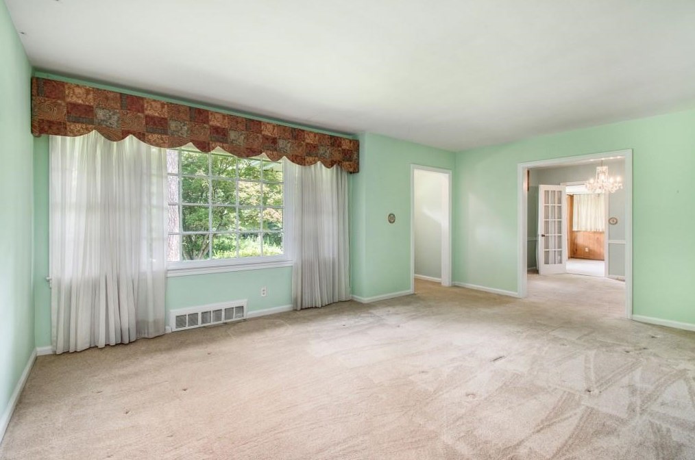 2115 Pinellas Trl, Decatur GA  30033-1930 exterior