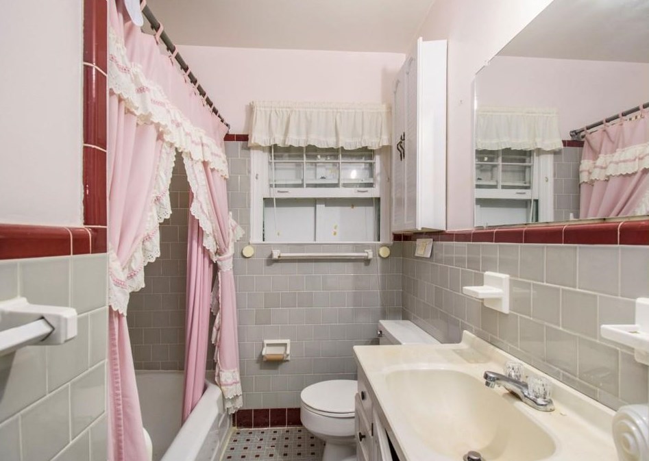 2115 Pinellas Trl, Decatur GA  30033-1930 exterior