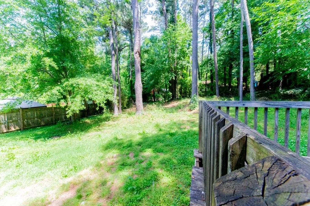 3976 Wedgefield Cir, Decatur GA  30035-2388 exterior