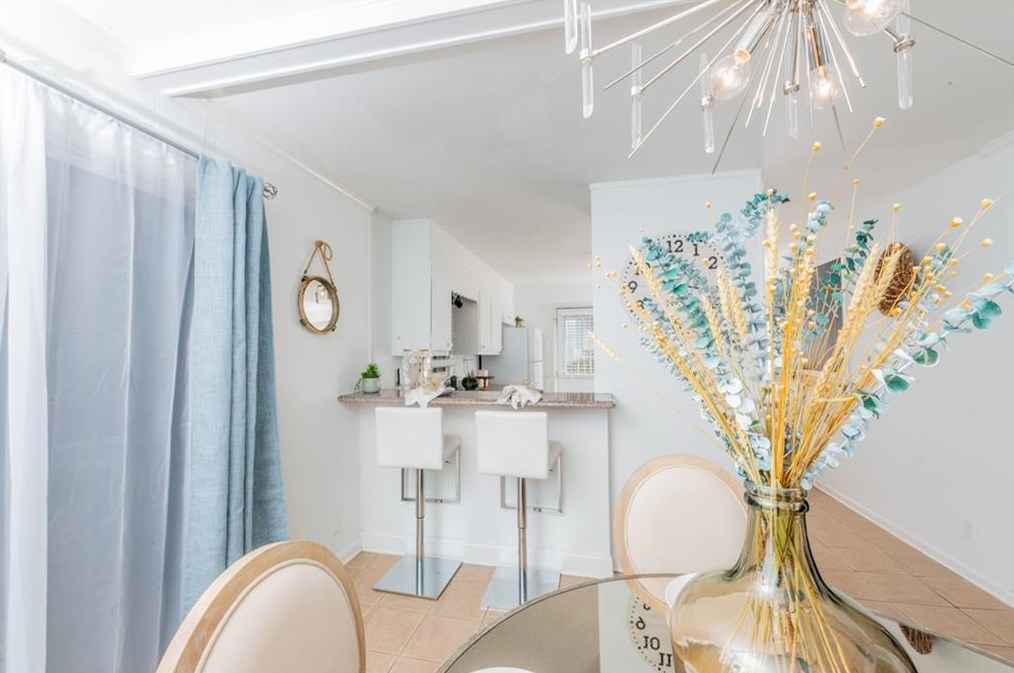 3976 Wedgefield Cir, Decatur GA  30035-2388 exterior